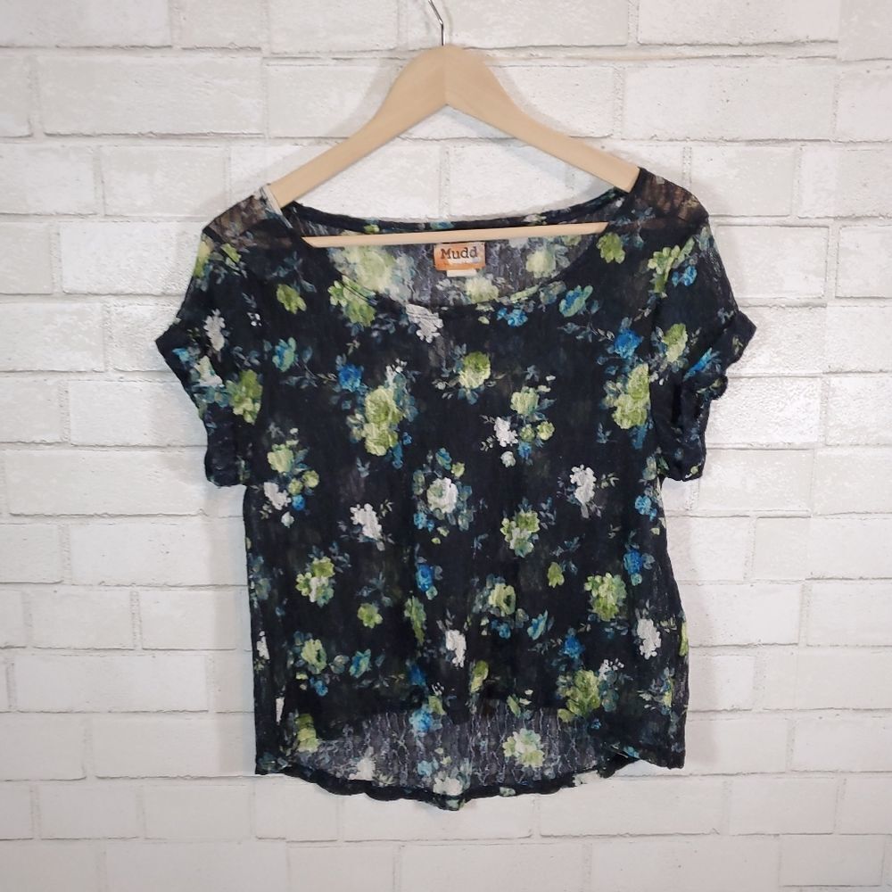 Mudd lace short sleeve top